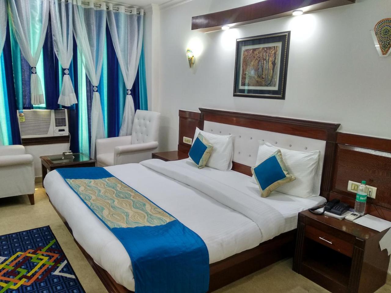 Hotel OYO 5943 TJS Grand Delhi  Exterior foto